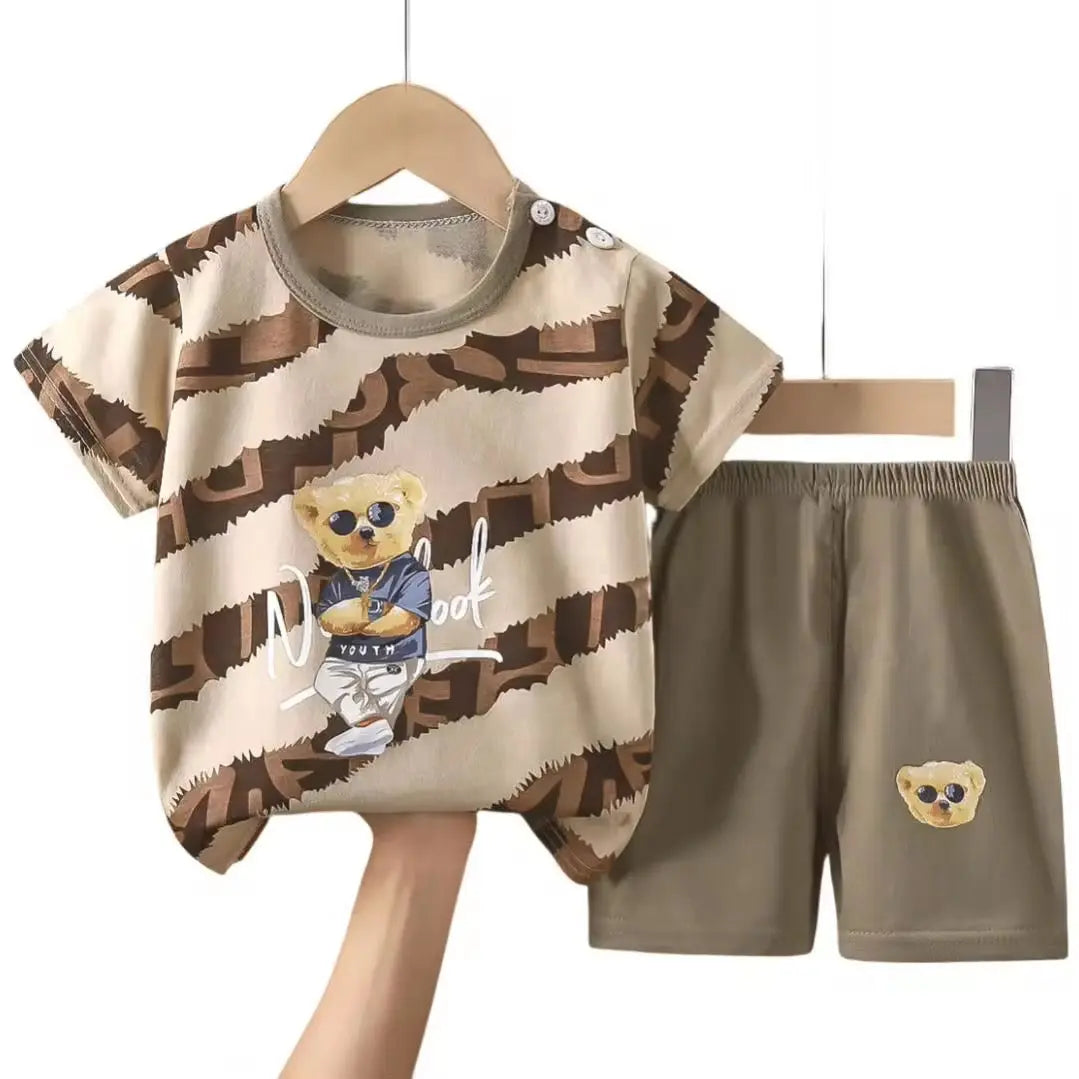 Boys Printed T-Shirt With Shorts