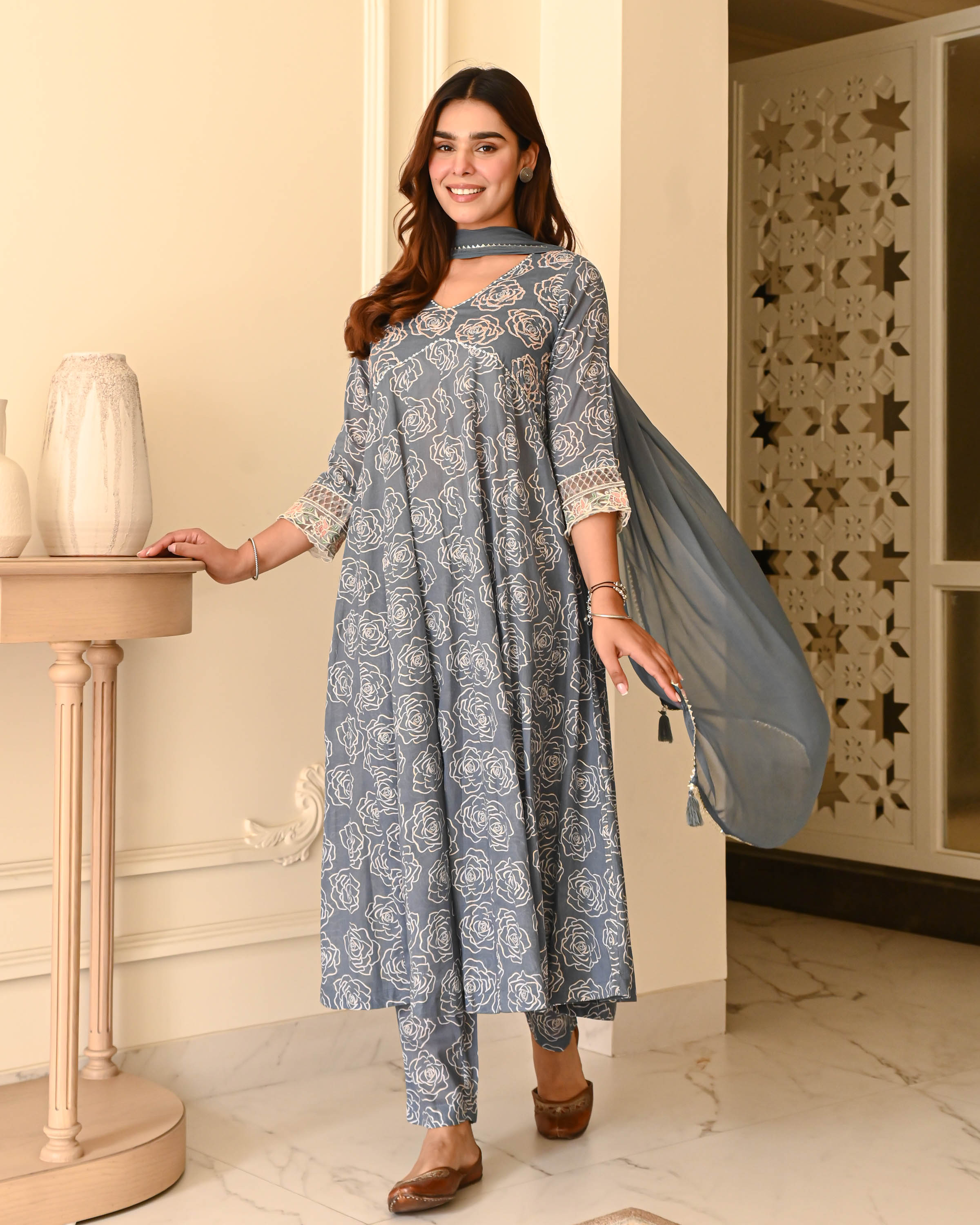 Bunaai Phool Cotton Suit Set