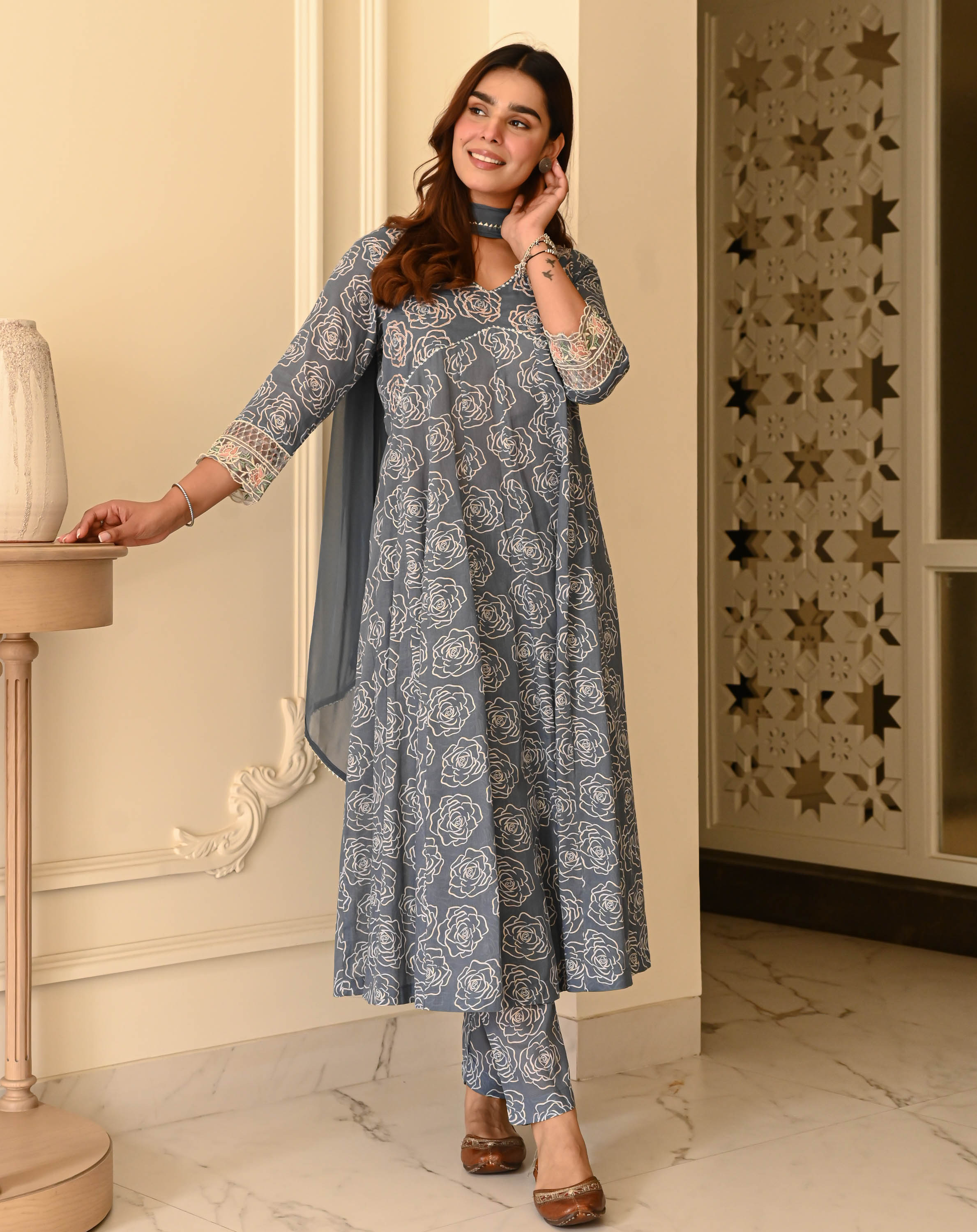 Bunaai Phool Cotton Suit Set