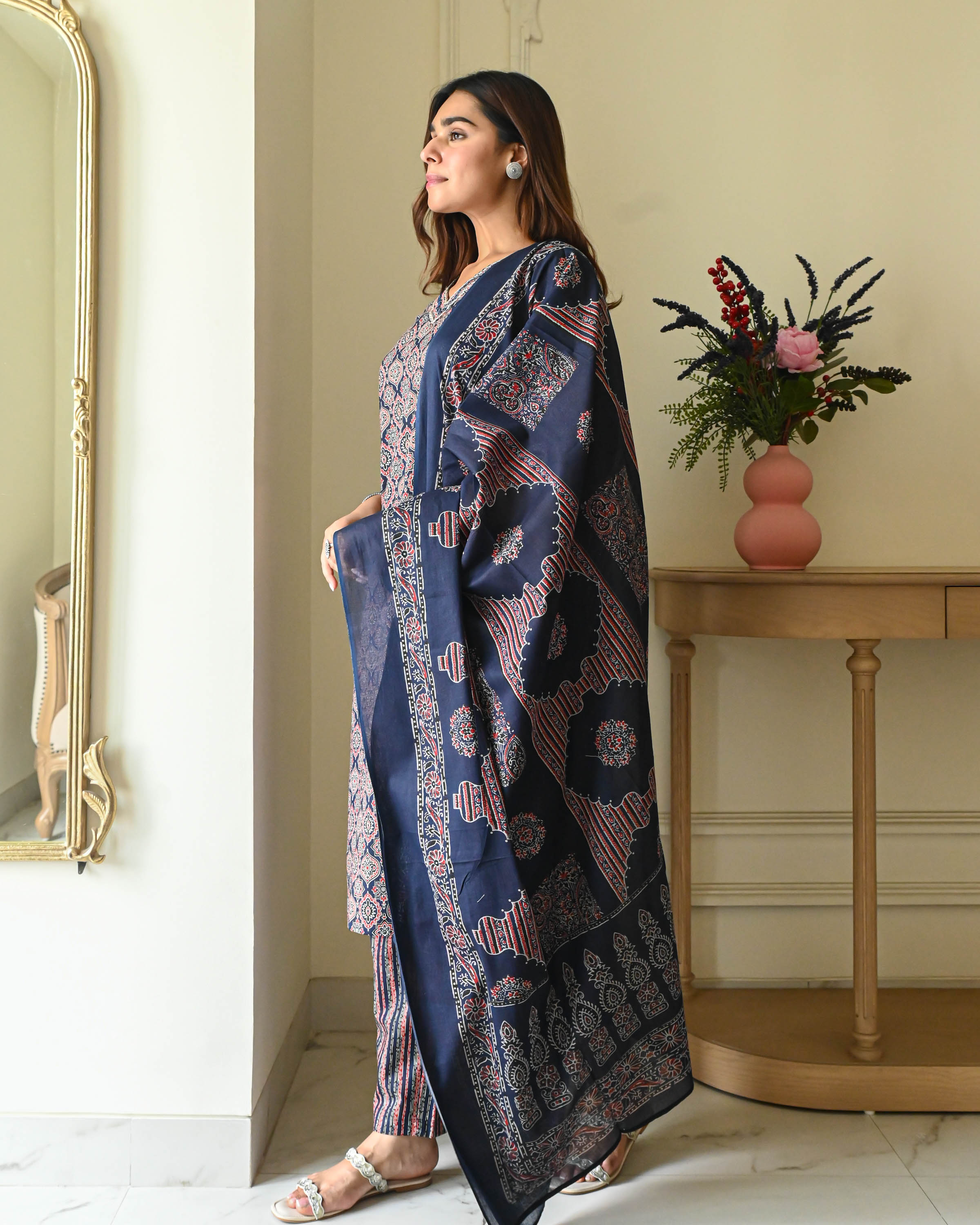 Bunaai Avika Cotton Suit Set