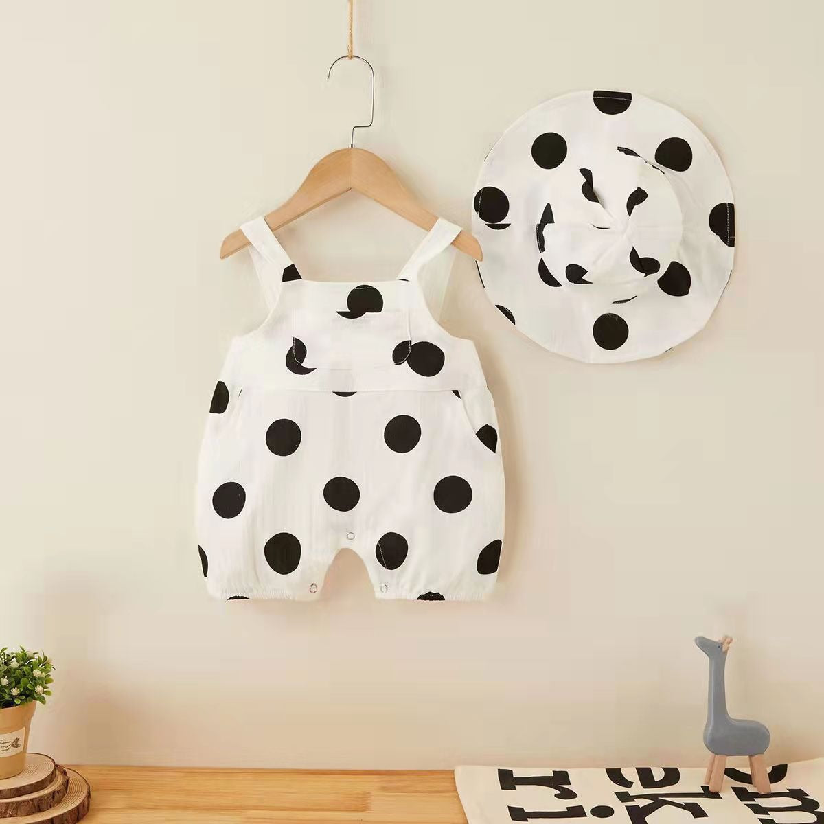 Polka Pop Baby Boys and Girls Jumpsuit with Hat
