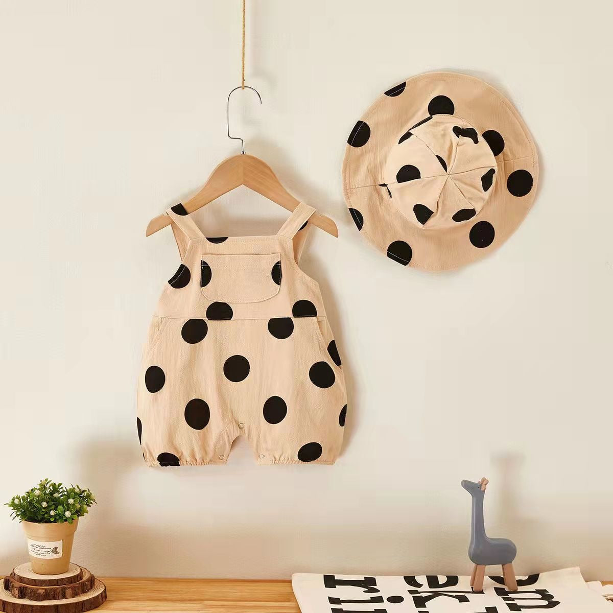 Polka Pop Baby Boys and Girls Jumpsuit with Hat