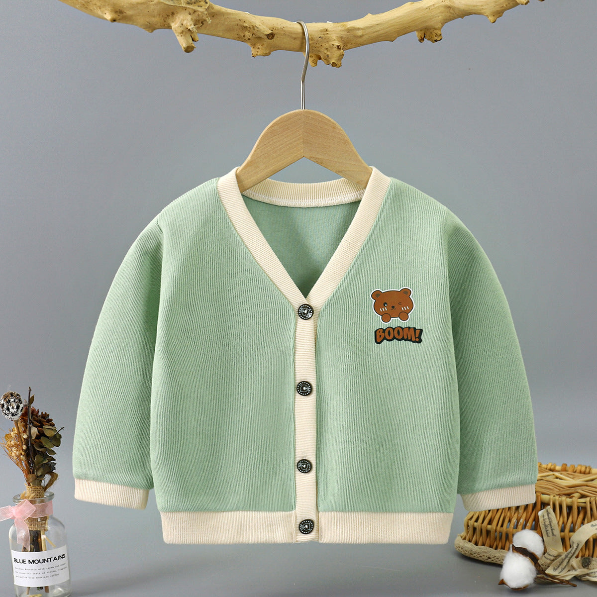V-neck Baby Bear Girls and Boys Top