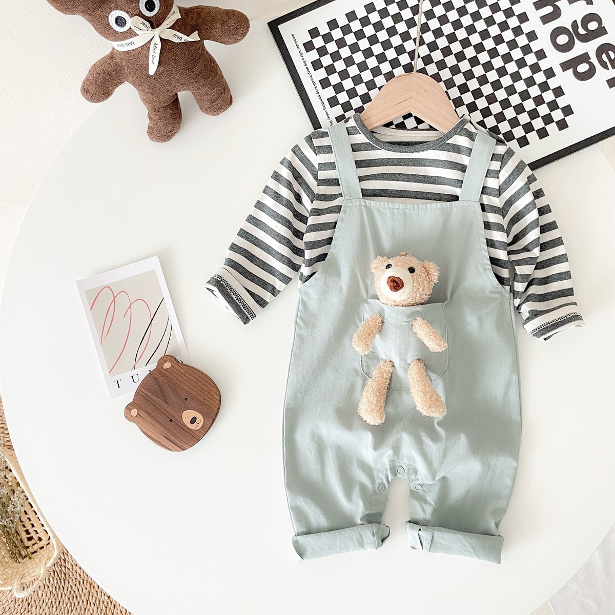 Two Piece Baby Boys and Girls Bear Hanging Set